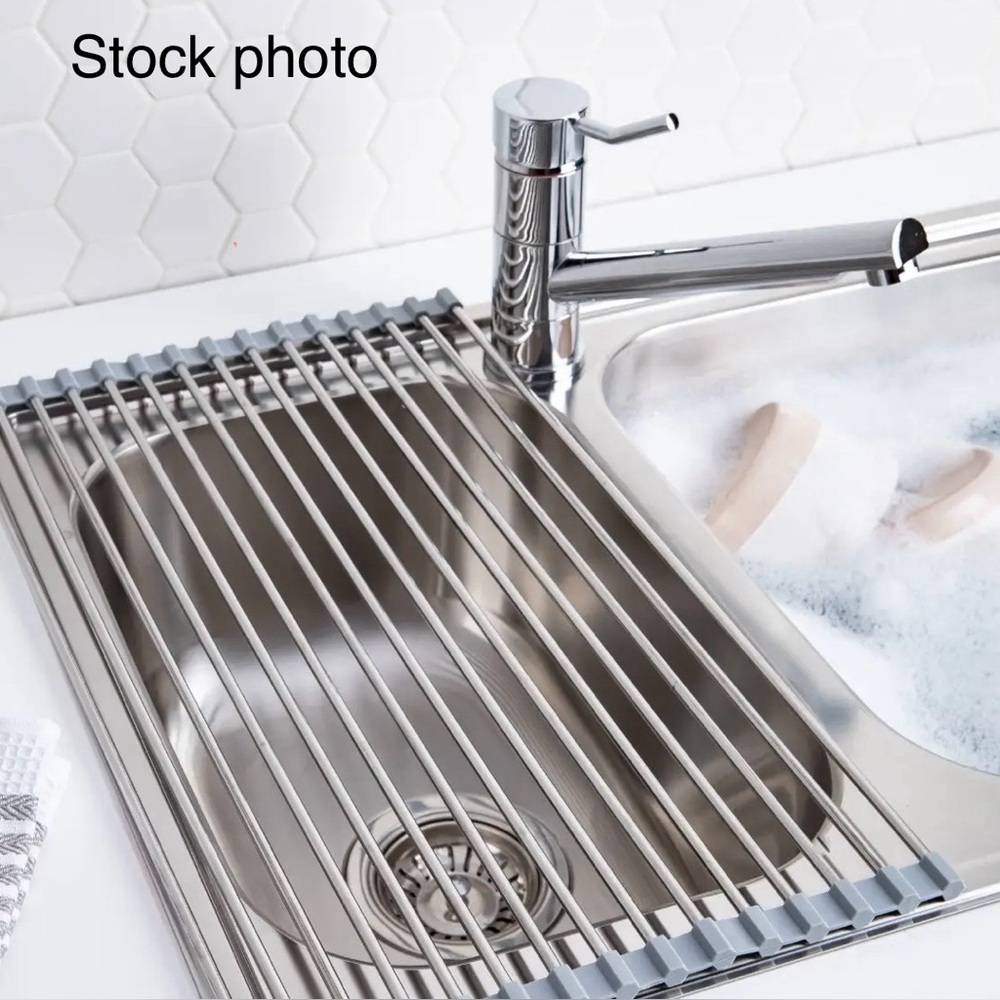 BRAND NEW - FLEXIBLE SINK GRILL WITH RUBBER EDGES